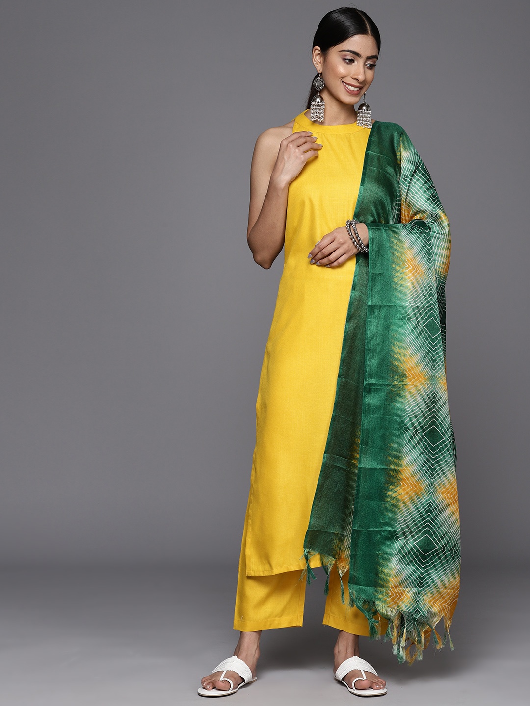 

Varanga Regular Pure Cotton Kurta With Trousers & With Dupatta, Yellow