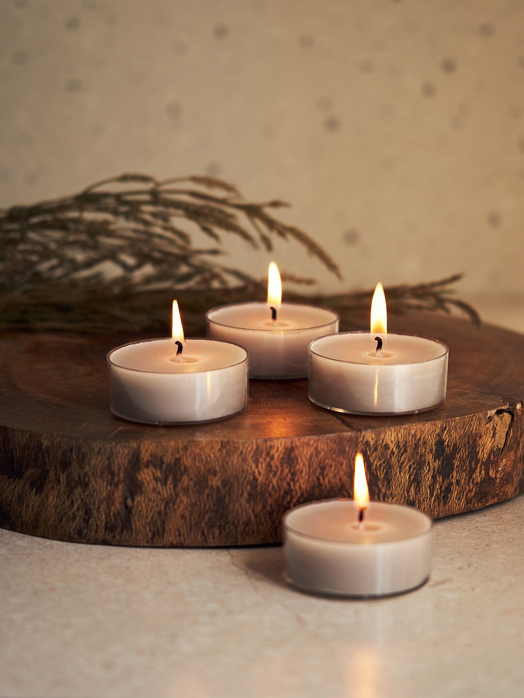 

Pure Home and Living Lavender & Chamomile Grey 4-Pieces Tea Light Candles