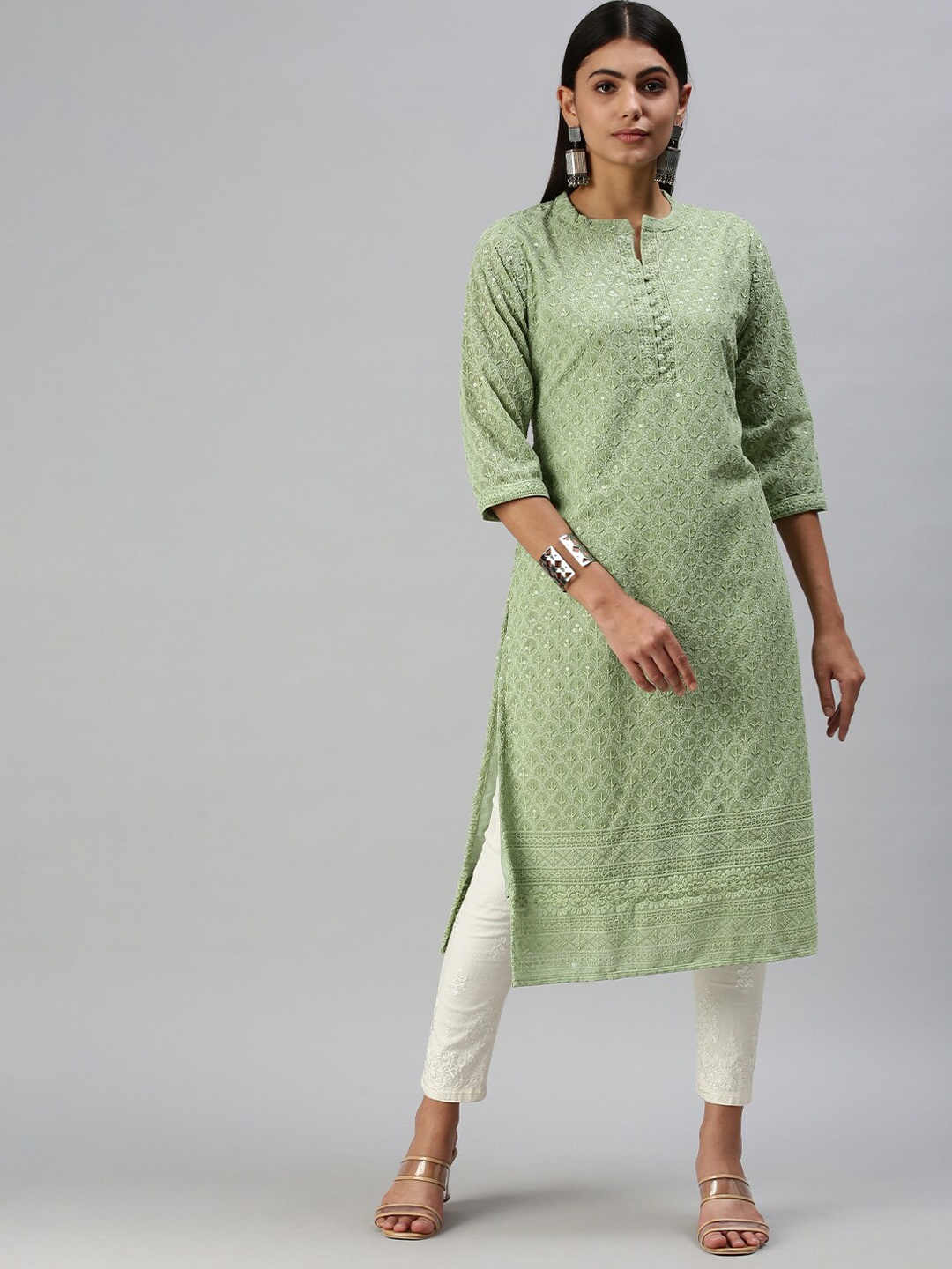 

SHOWOFF Ethnic Motifs Embroidered Chikankari Straight Kurta, Green