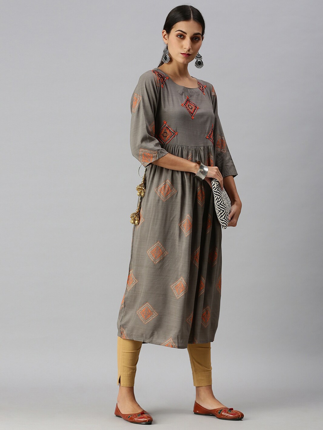 

SHOWOFF Geometric Embroidered Cotton A-Line Kurta, Grey