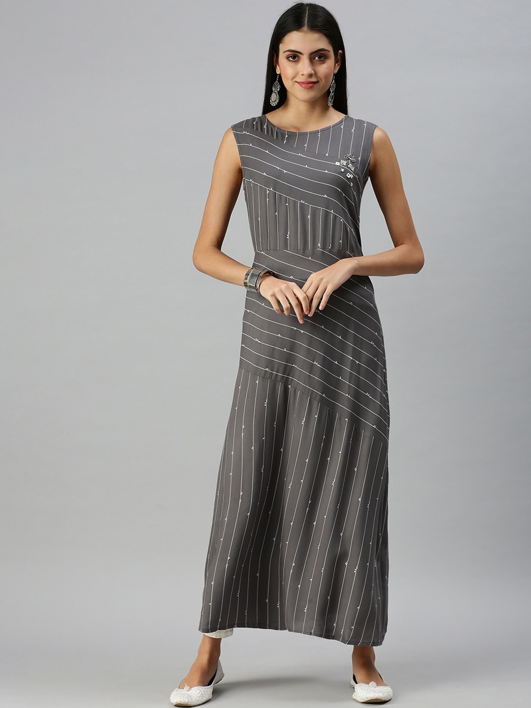 

SHOWOFF Striped Round Neck Sleeveless Kurta, Grey