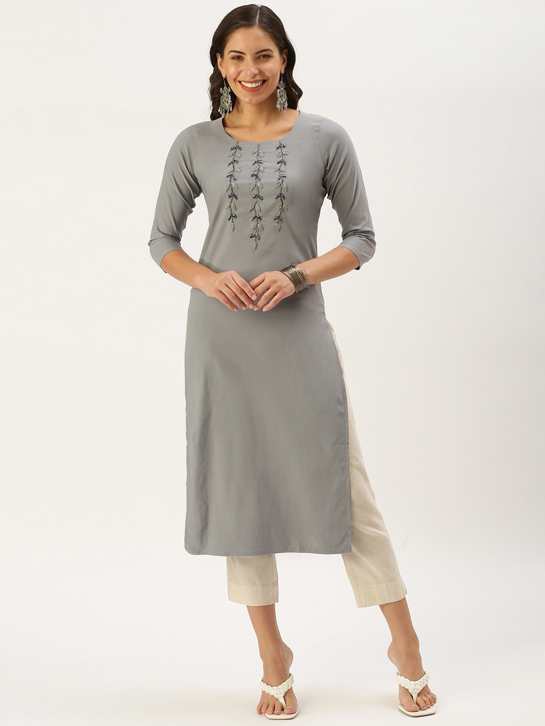 

SHOWOFF Ethnic Motifs Yoke Design Beads and Stones Kurta, Grey