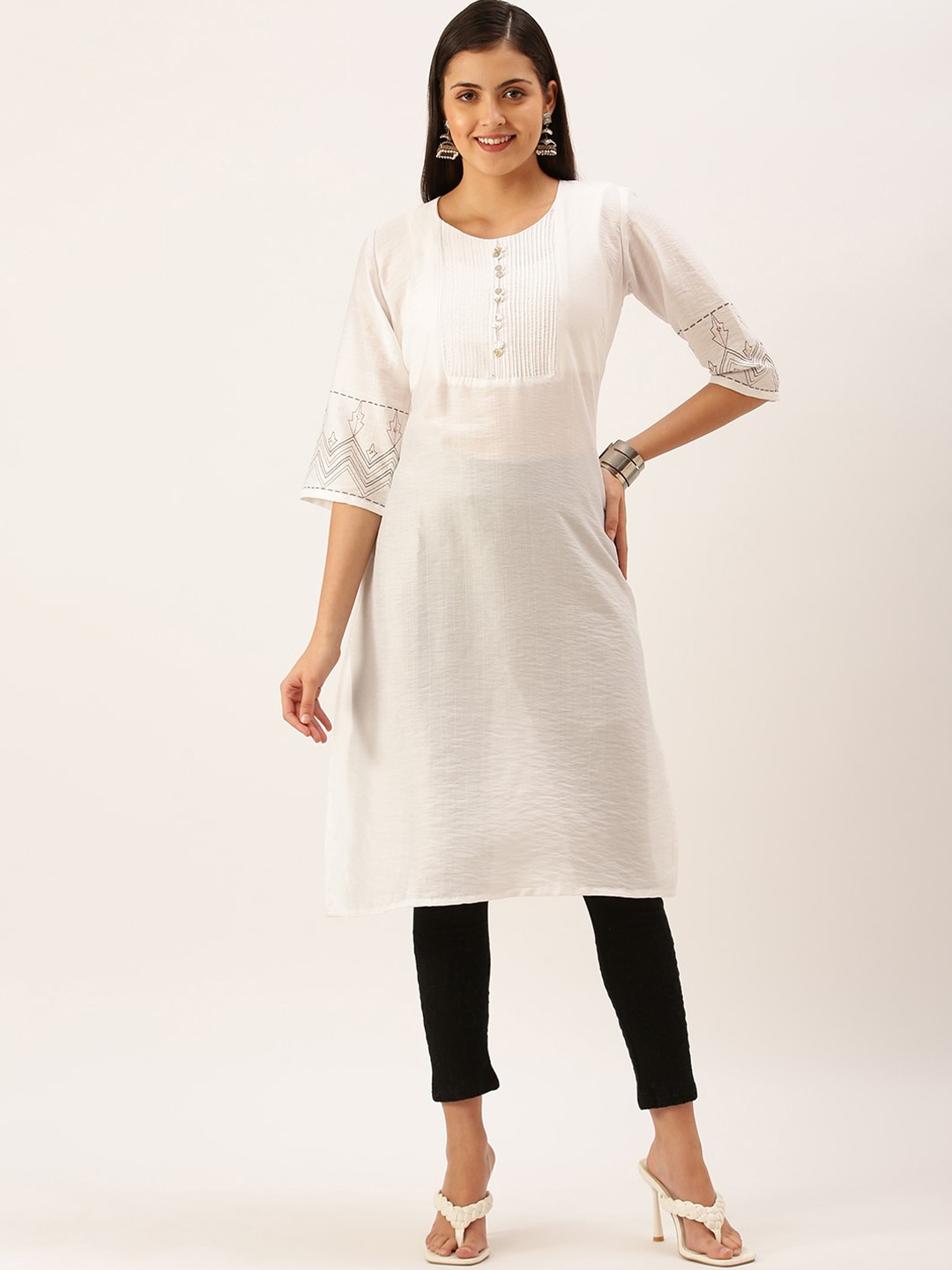 

SHOWOFF Round Neck White Romance Cotton Straight Regular Kurta