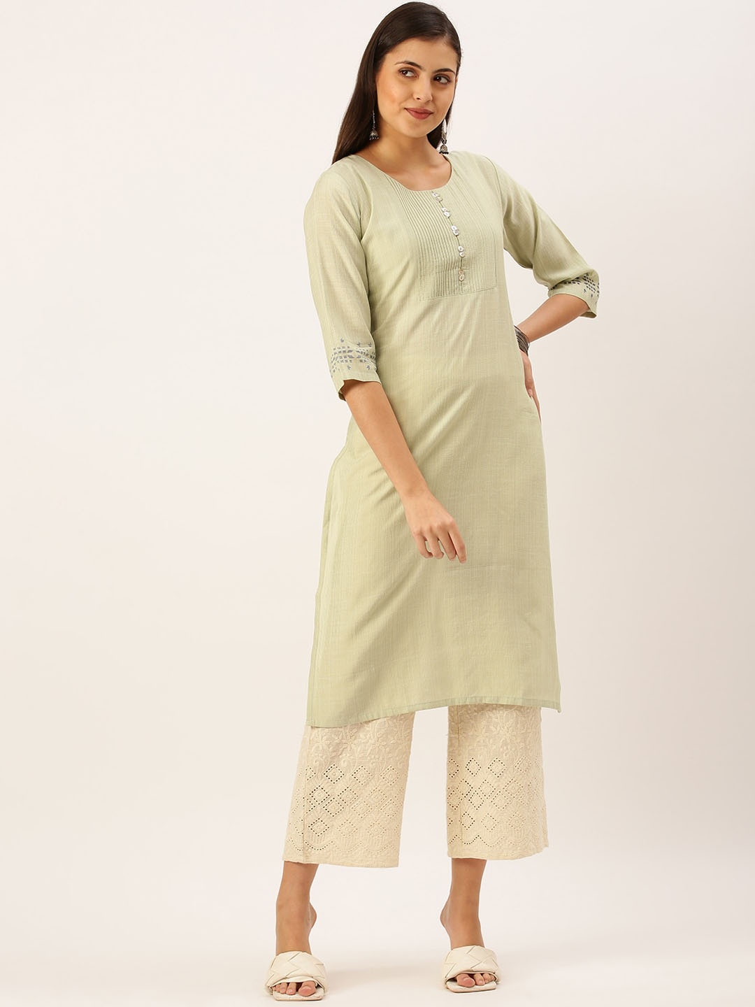 

SHOWOFF Round Neck Pleated Pastels Straight Kurta, Green