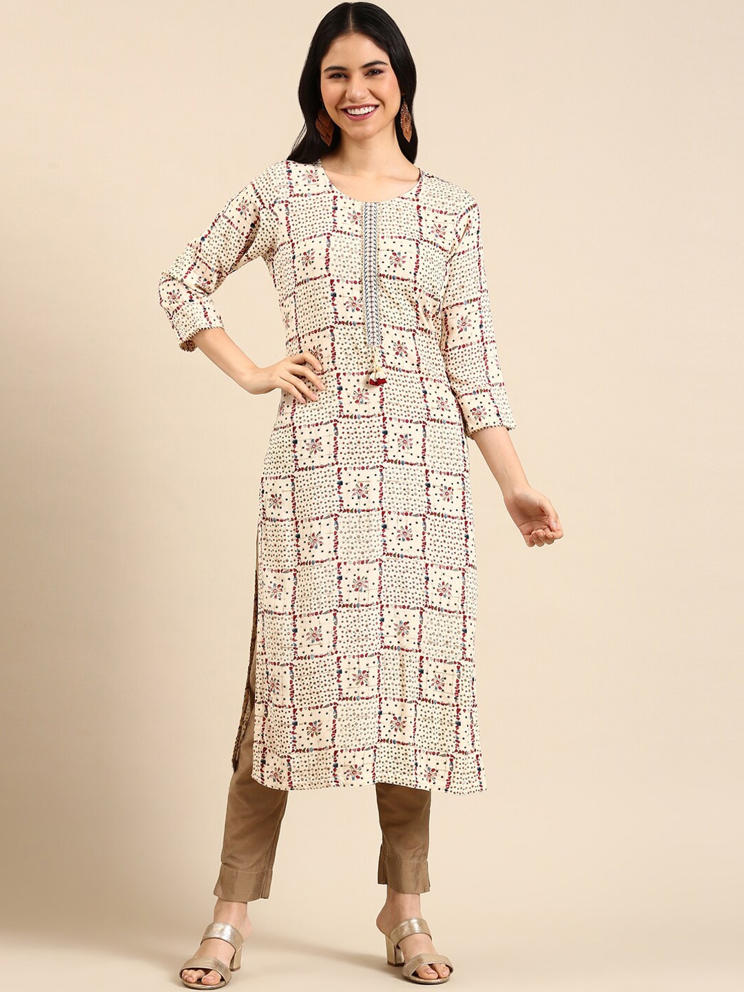 

SHOWOFF Geometric Prtinted Gotta Patti Kurta, Cream