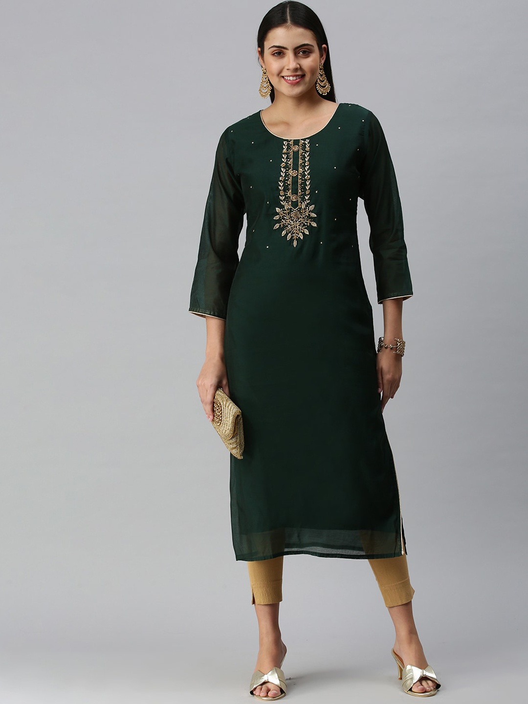 

SHOWOFF Ethnic Motifs Yoke Design Thread Work Straight Kurta, Green