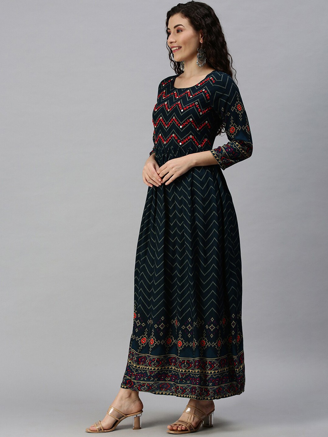 

SHOWOFF Chevron Printed Thread Work Anarkali Kurta, Navy blue