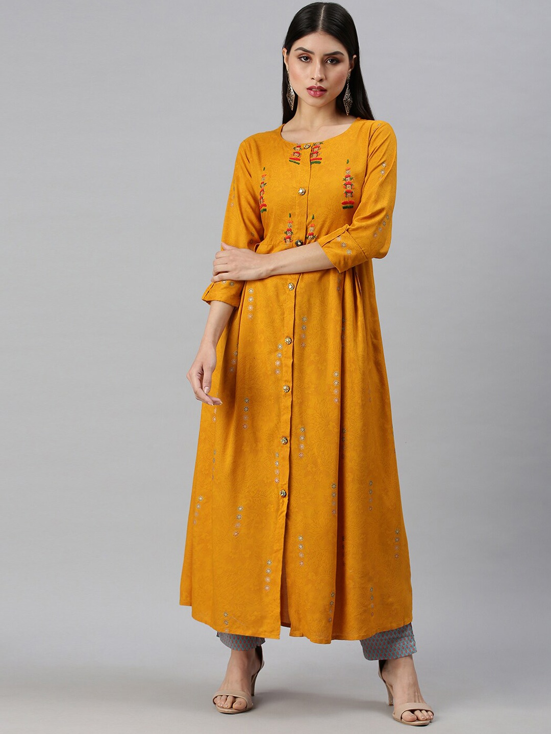

SHOWOFF Women Yellow Thread Work Kurta