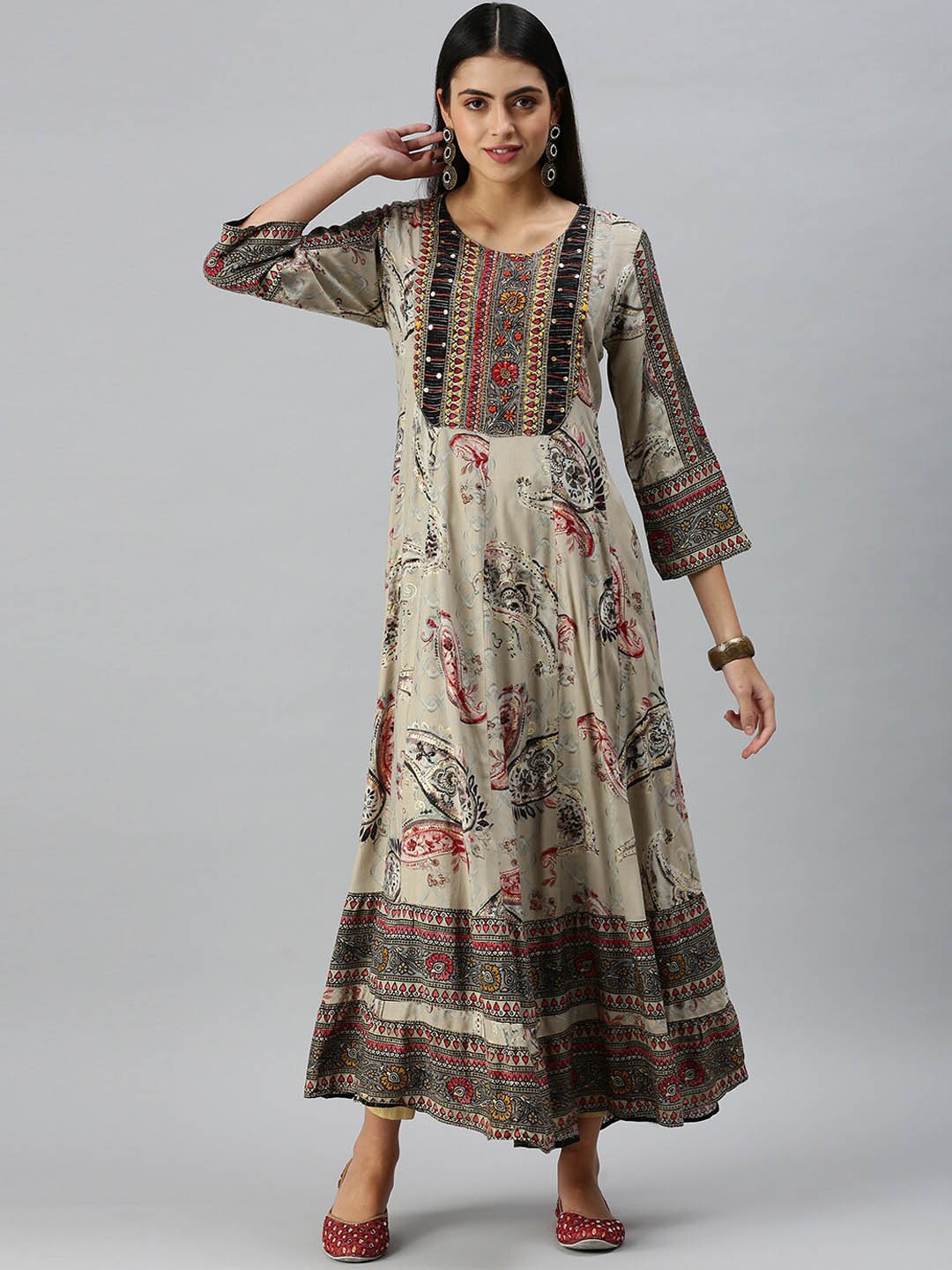 

SHOWOFF Floral Printed Thread Work Cotton A-Line Kurta, Grey