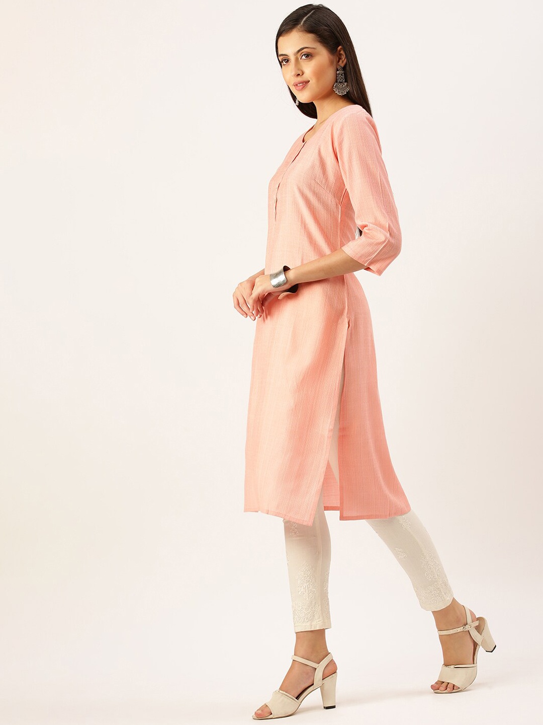 

SHOWOFF Round Neck Straight Kurta, Peach