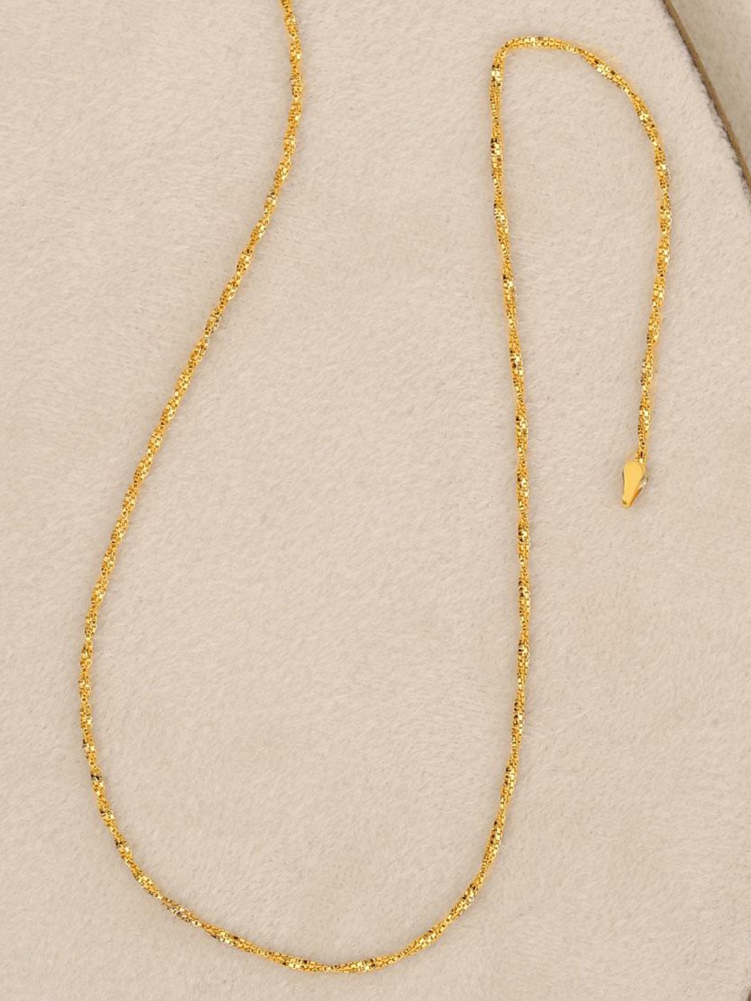 

CANDERE A KALYAN JEWELLERS COMPANY Men 18KT BIS Hallmark Gold Chain- 4.68 gm