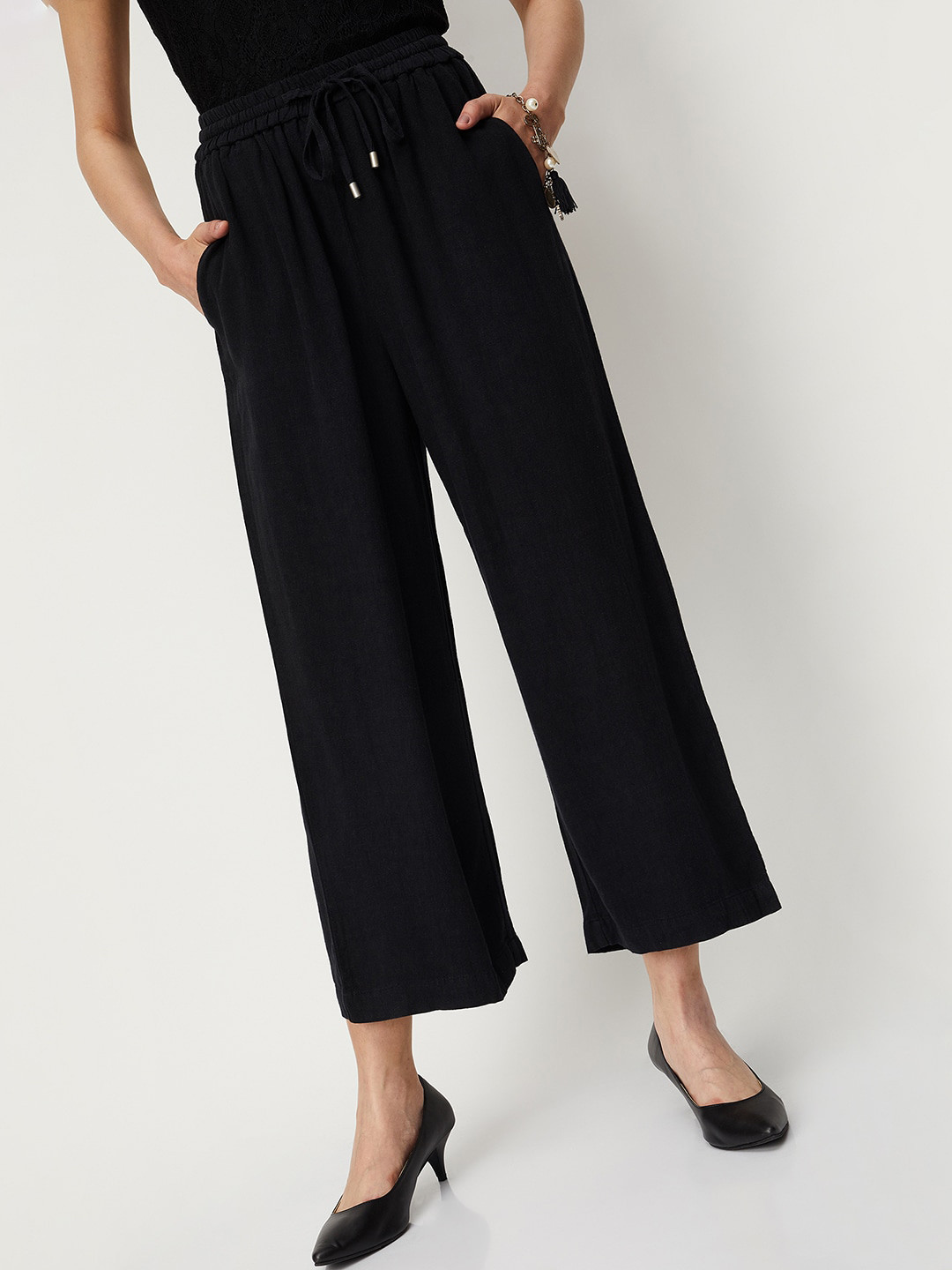 

max Women Regular Fit Parallel Trousers, Black
