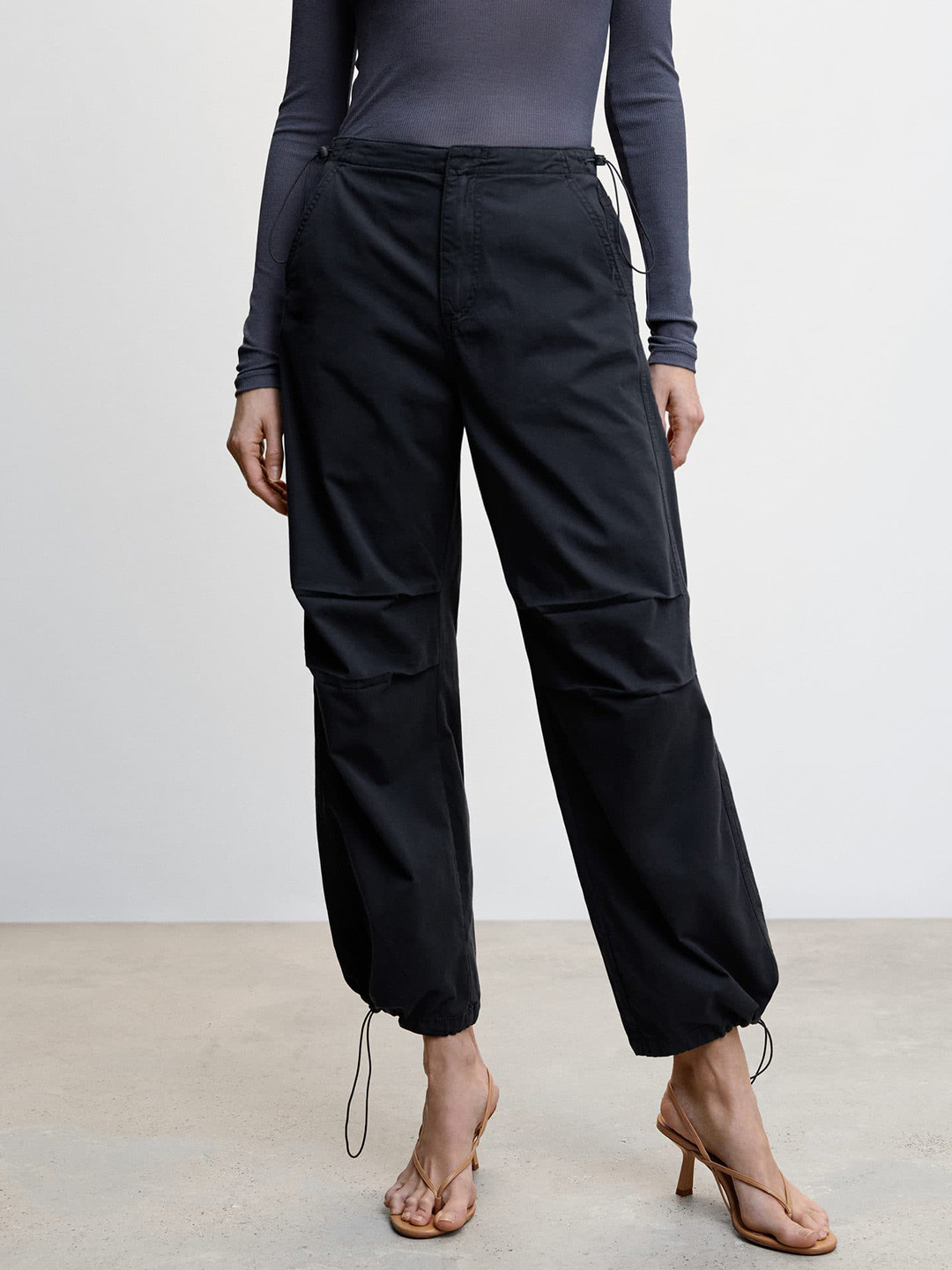 

MANGO Women Mid-Rise Loose Fit Joggers, Navy blue