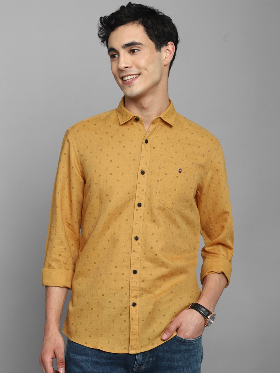 

Louis Philippe Jeans Linen Cotton Slim Fit Opaque Printed Casual Shirt, Yellow