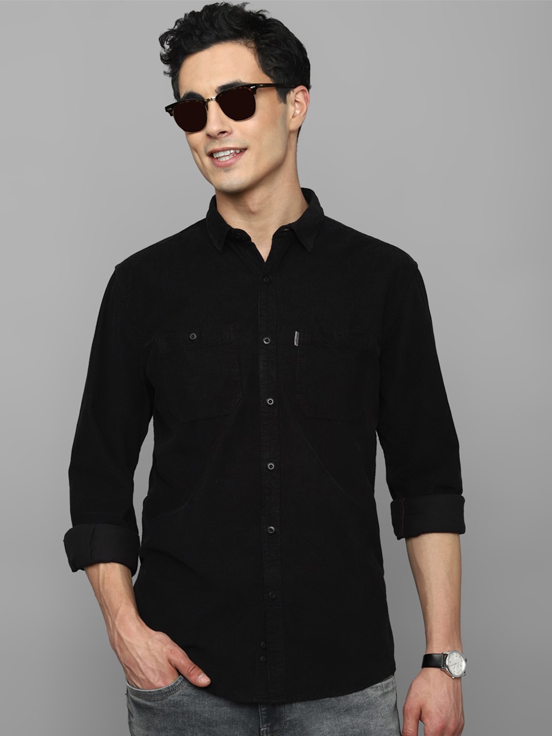 

Louis Philippe Jeans Men Long Sleeves Spread Collar Slim Fit Casual Shirt, Black