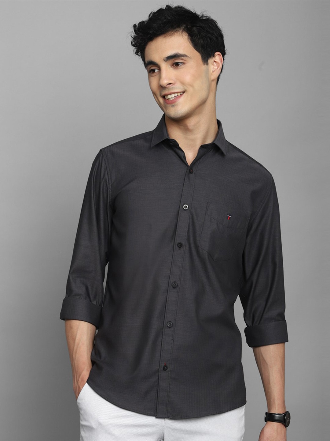 

Louis Philippe Sport Men Slim Fit Opaque Pure Cotton Casual Shirt, Grey