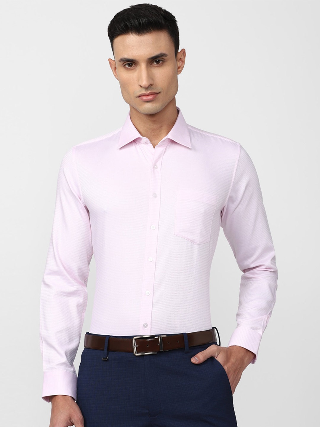 

Van Heusen Slim Fit Opaque Formal Shirt, Pink