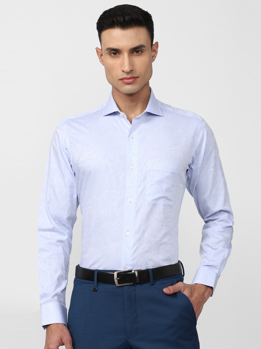 

Van Heusen World Wear Opaque Striped Formal Shirt, Blue