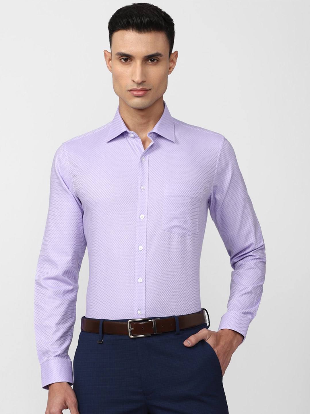 

Van Heusen Slim Fit Opaque Formal Shirt, Purple