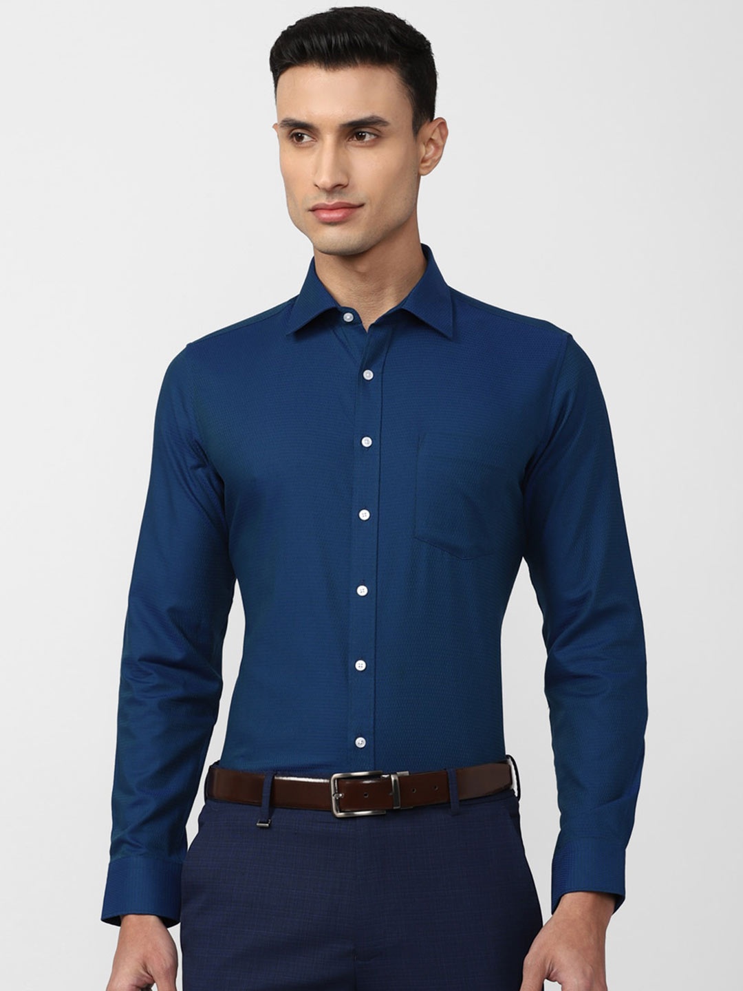 

Van Heusen Slim Fit Opaque Formal Shirt, Blue
