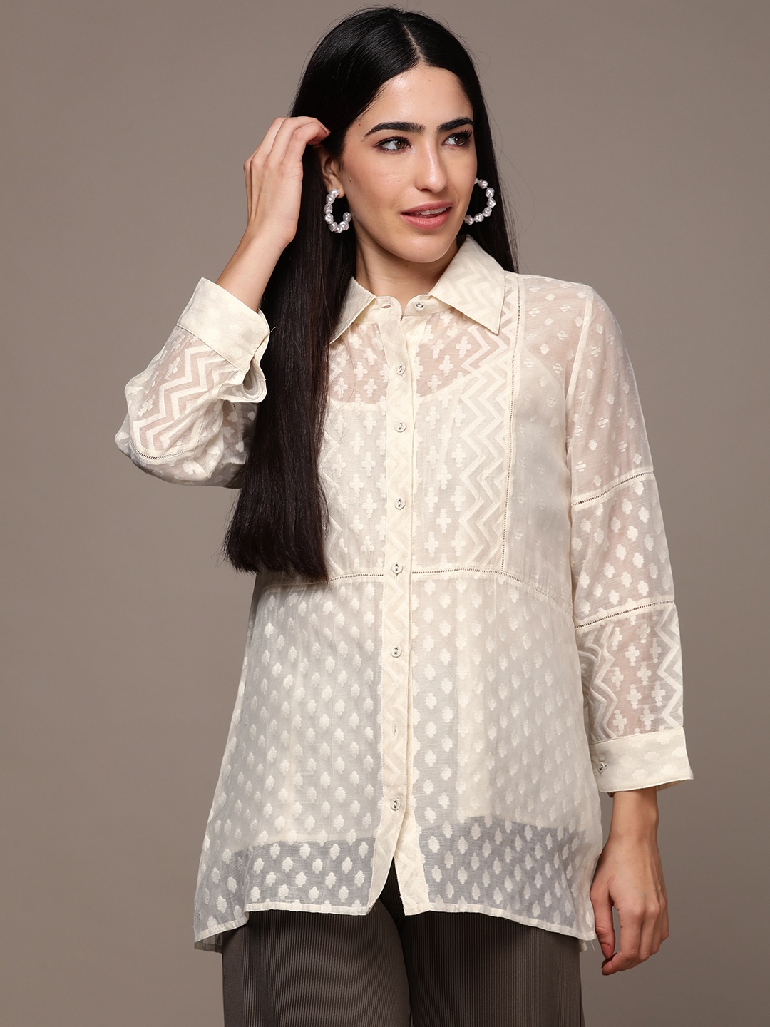 

Ritu Kumar Relaxed Chevron Semi Sheer Casual Shirt With Inner, Off white