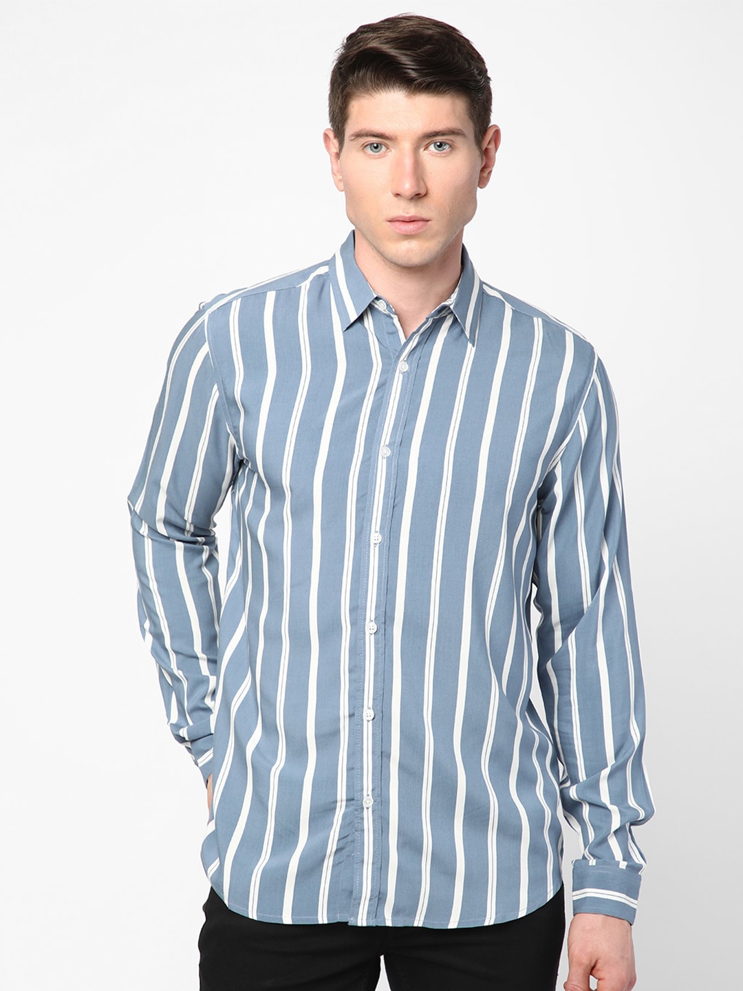 

R&B Spread Collar Opaque Striped Casual Shirt, Blue