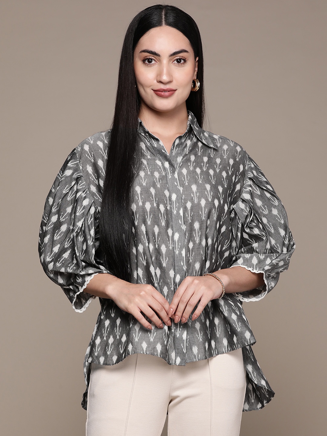 

Ritu Kumar Geometric Print Puff Sleeves Cotton Top, Grey