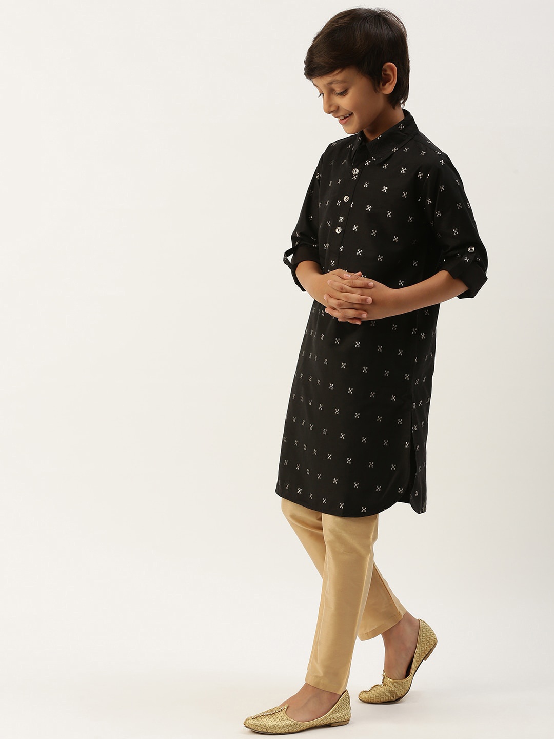 

PIPIN Boys Woven Design Mandarin Collar Straight Kurta, Black