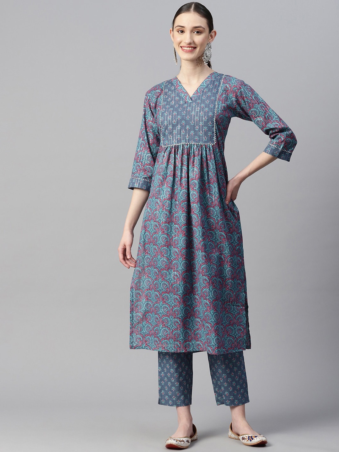 

Indibelle Ethnic Motifs Printed Gotta Patti Pure Cotton Kurta, Blue