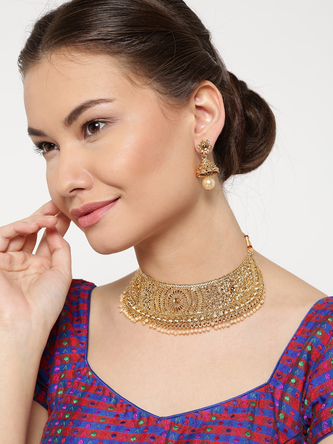 

Zaveri Pearls Gold-Toned Stone-Studded Jewellery Set