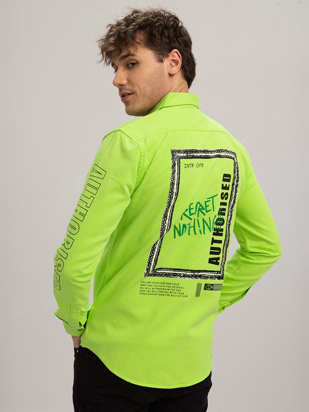 

Snitch Green Typography Printed Cotton Slim Fit Casual Shirt