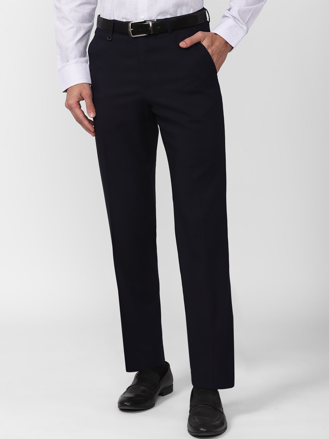 

Van Heusen Men Regular Fit Mid-Rise Formal Trousers, Black