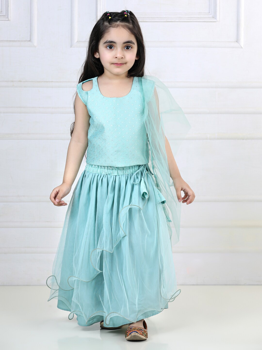 

Kinder Kids Girls Embroidered Ready to Wear Lehenga & Blouse With Dupatta, Blue