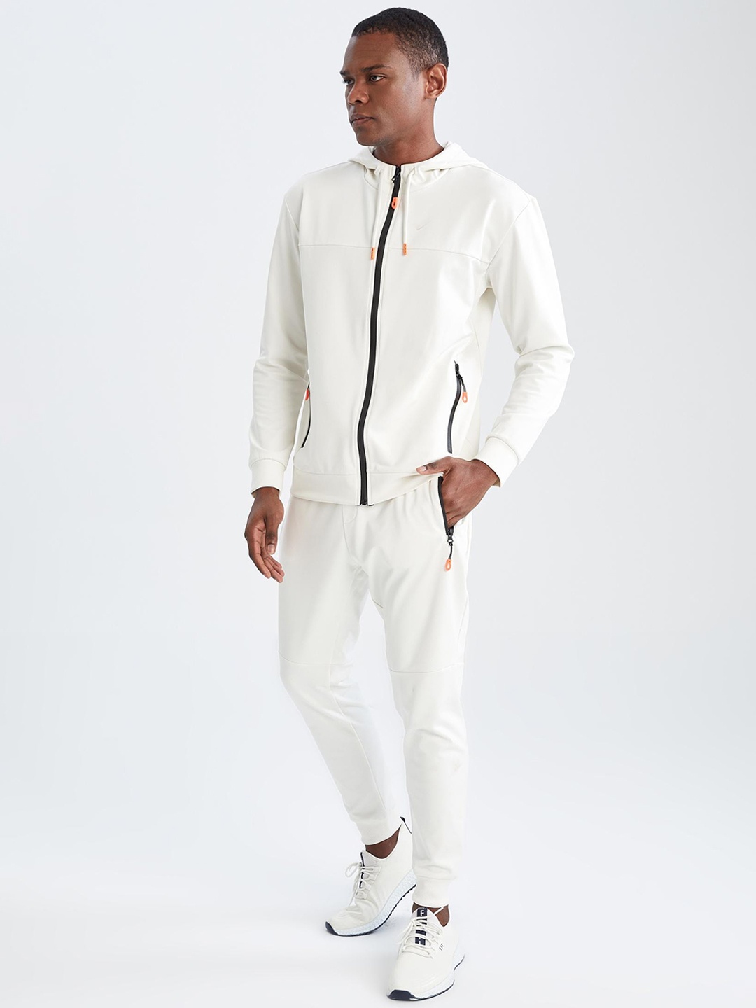 

DeFacto Men Regular Fit Joggers, White