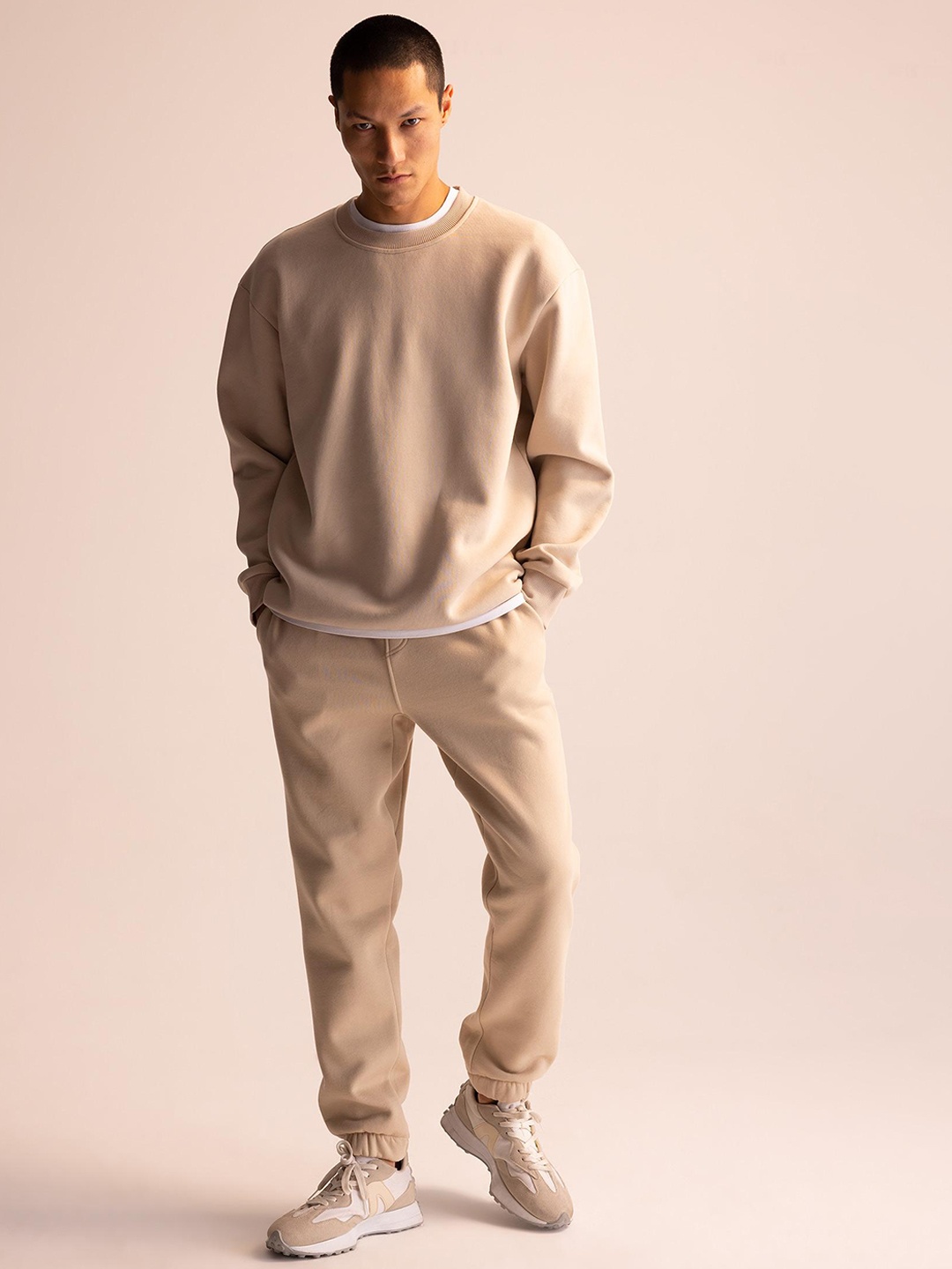 

DeFacto Men Mid-Rise Joggers, Beige