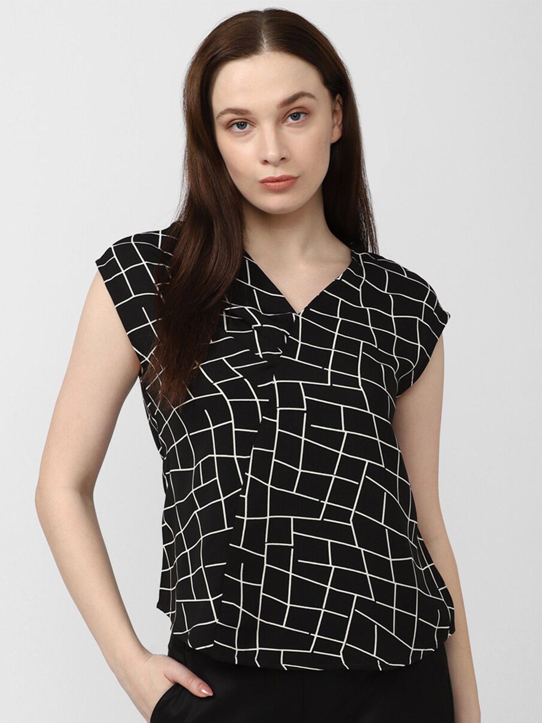 

Van Heusen Woman Printed V-Neck Sleeveless Formal Top, Black
