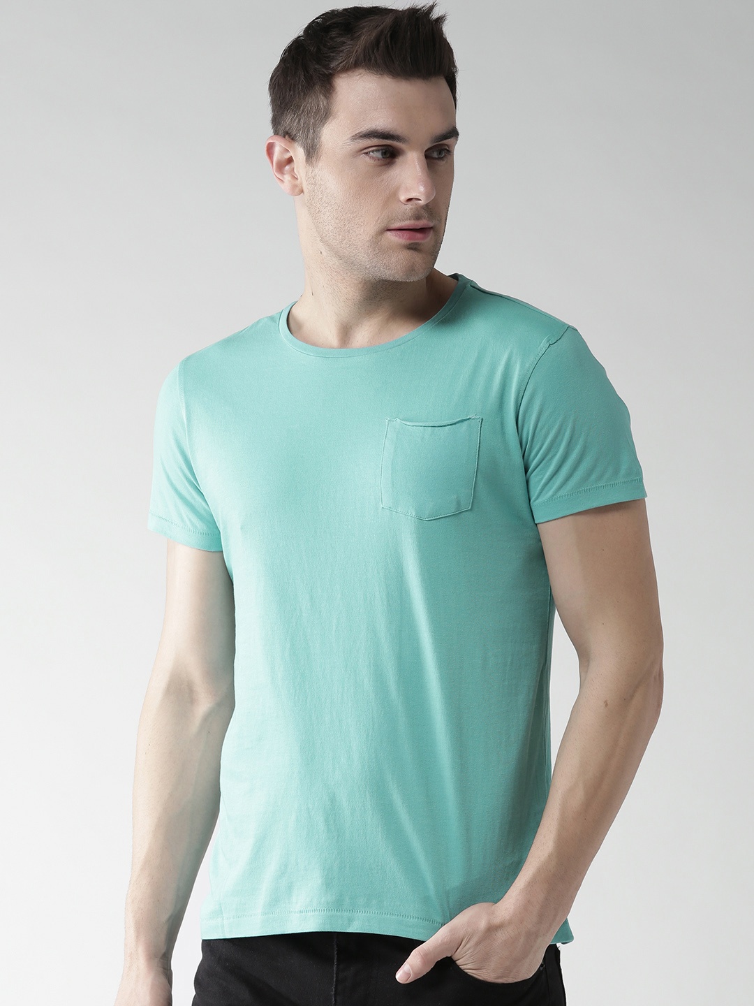 

Mast Harbour Men Blue Solid Round Neck Pure Cotton T-shirt