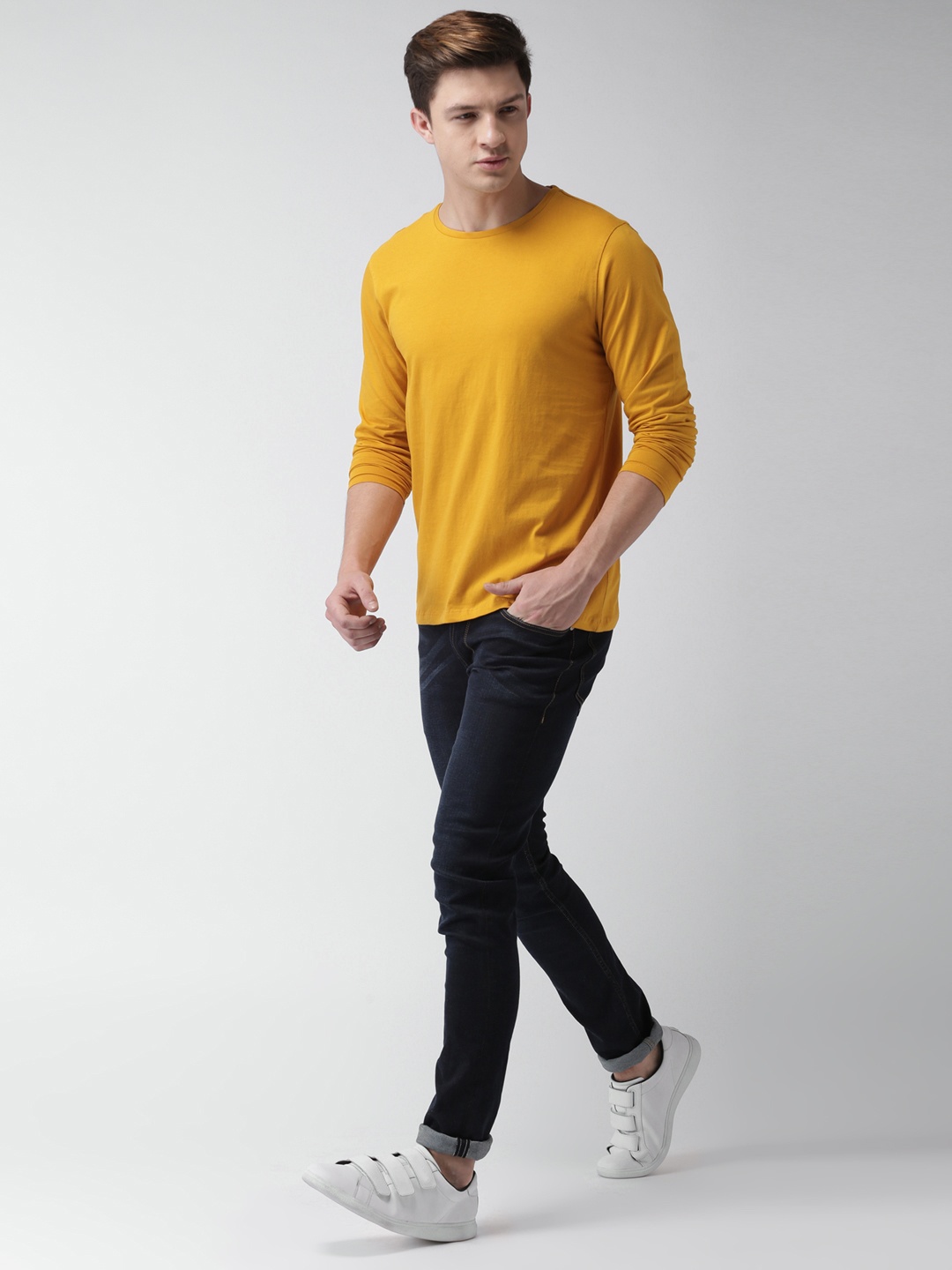 

Mast & Harbour Men Mustard Yellow Lightweight Solid Round Neck T-shirt