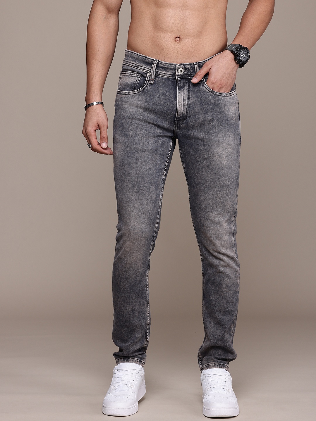 

The Roadster Life Co. Men Skinny Fit Heavy Fade Stretchable Jeans, Blue