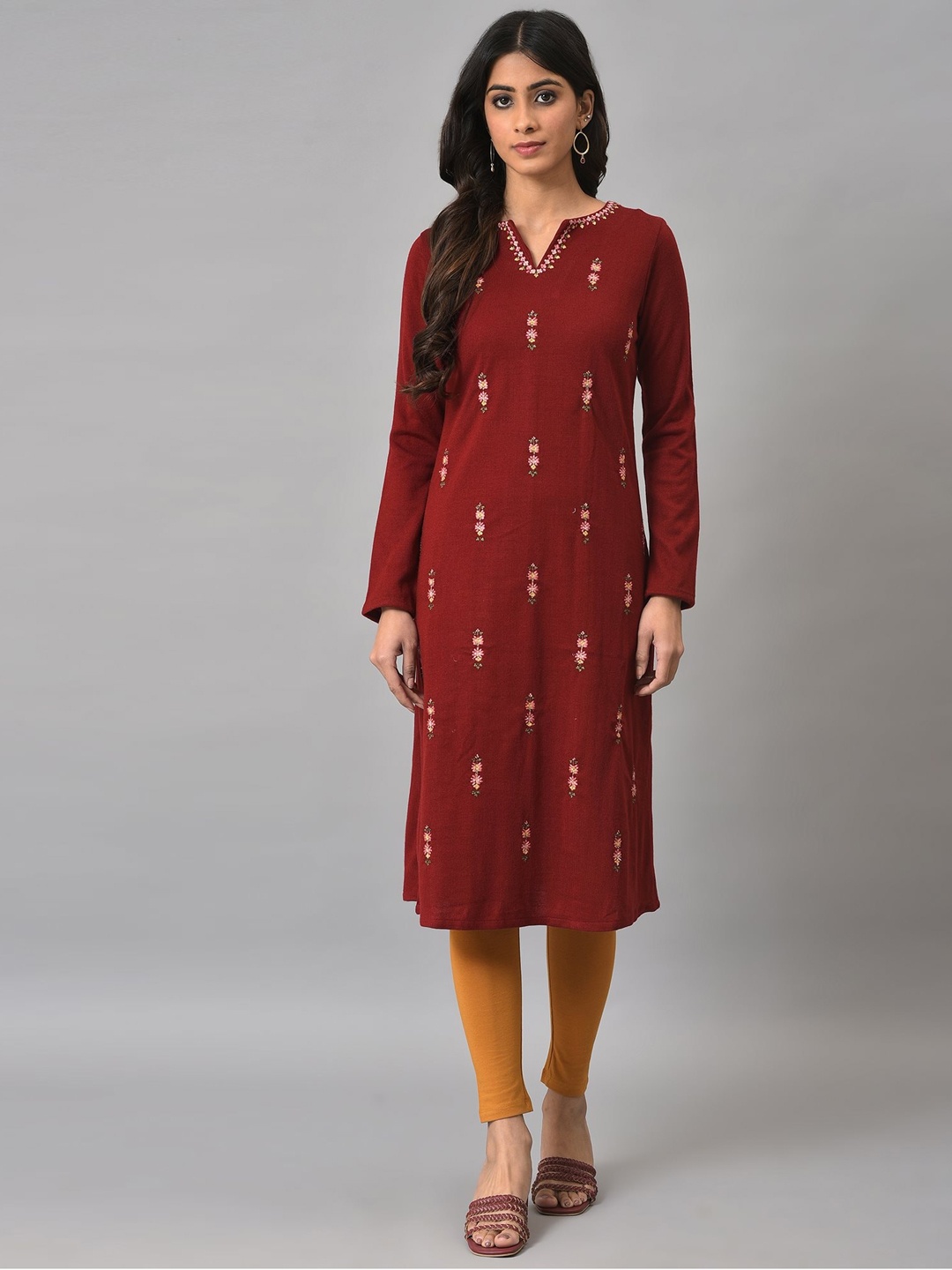 

W Floral Embroidered Straight Acrylic Kurta, Maroon