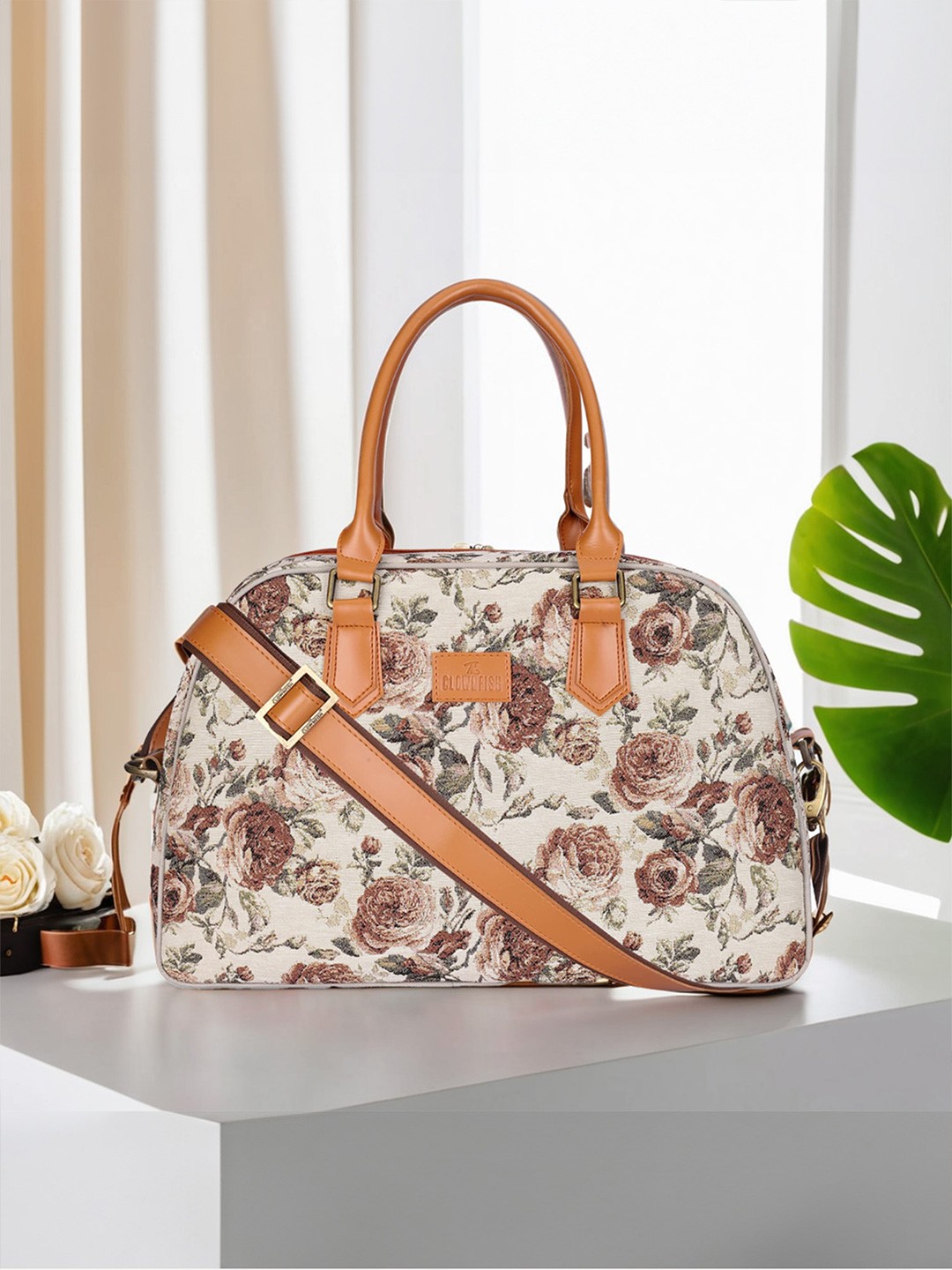

THE CLOWNFISH Ziana Floral Printed Tapestry & Faux Leather Duffel Bag, Beige