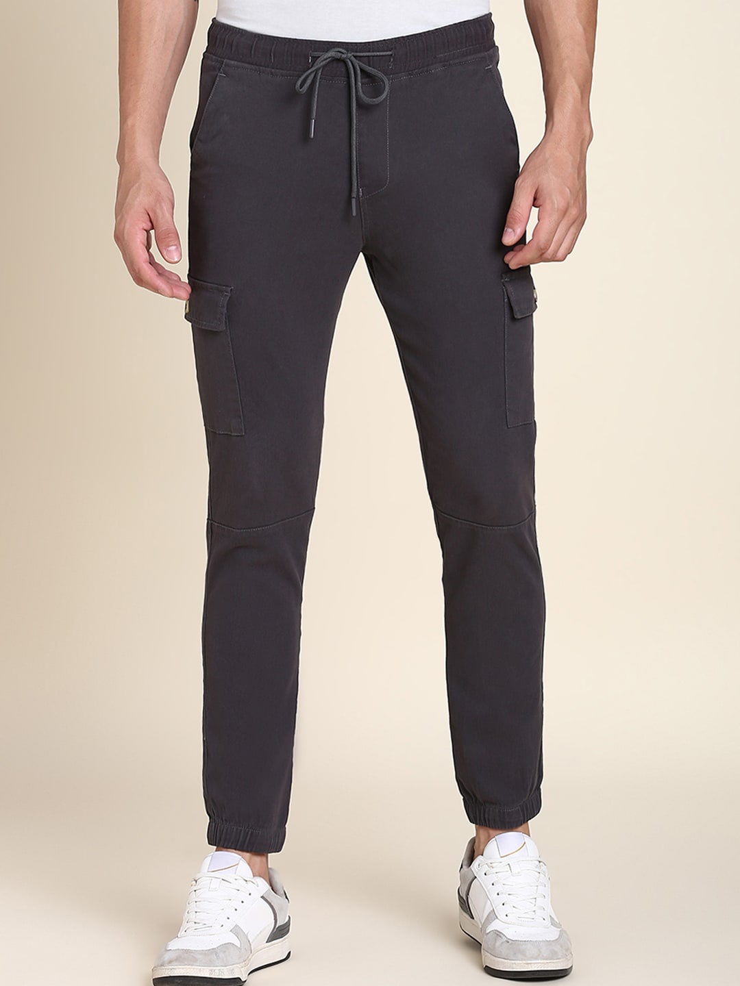

Dennis Lingo Men Comfort Slim Fit Mid-Rise Cargo Joggers, Charcoal