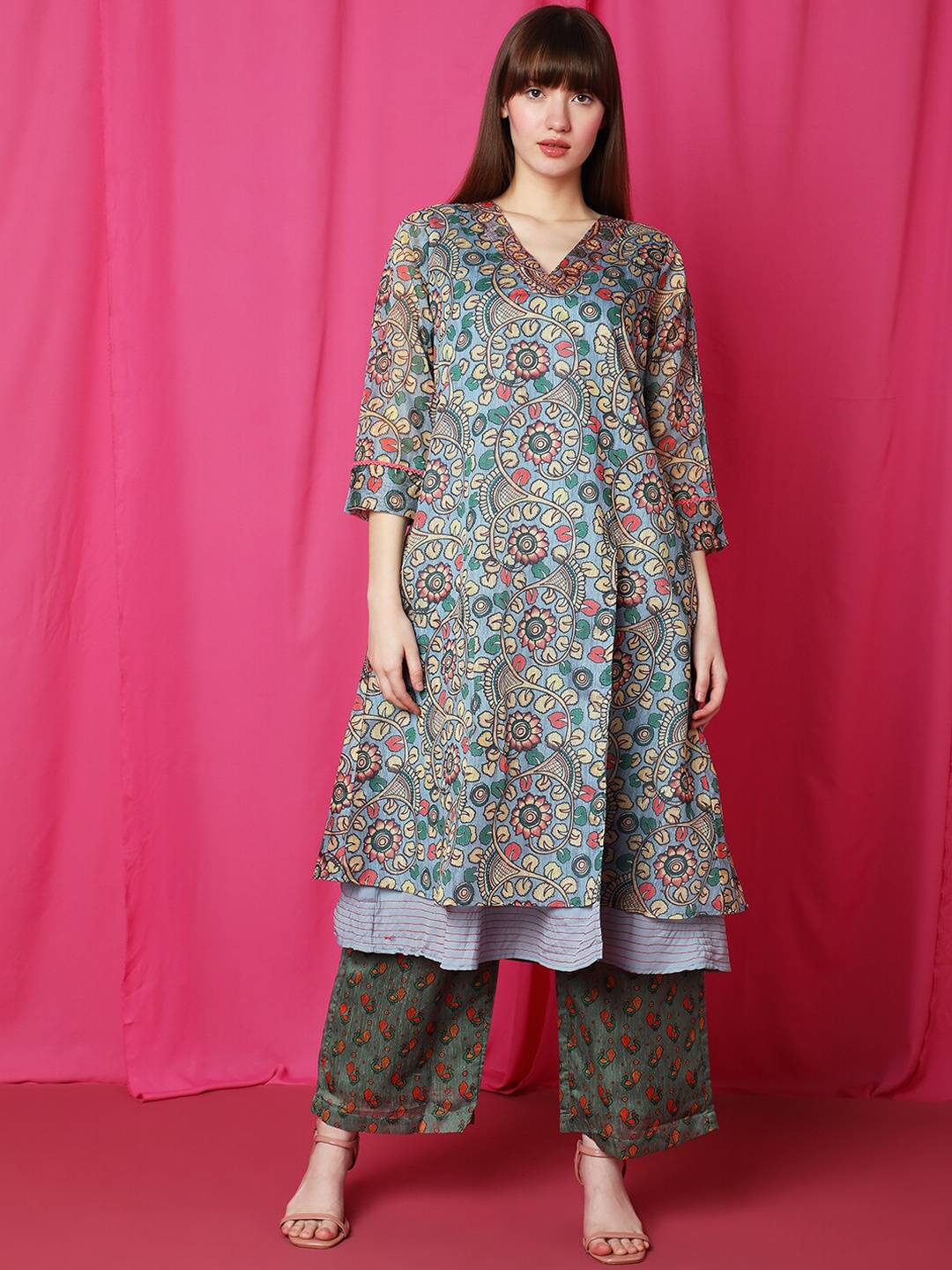 

Indifusion Women Blue Ethnic Motifs Printed Regular Kurta with Trousers