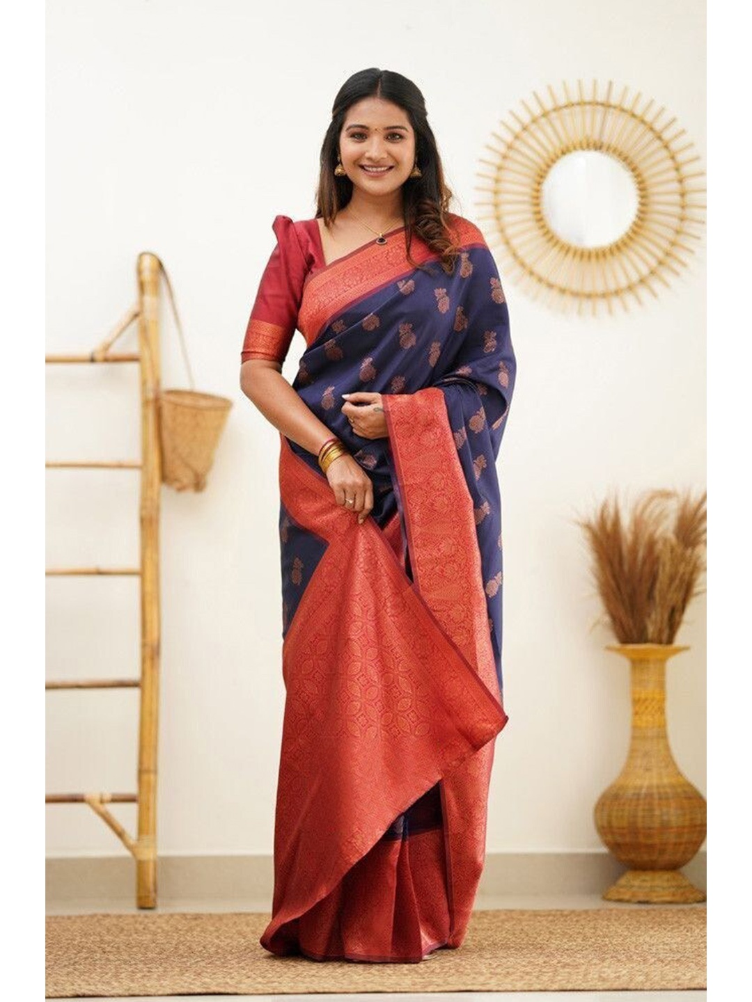 

Wuxi Ethnic Motif Woven Design Zari Pure Silk Banarasi Saree, Navy blue
