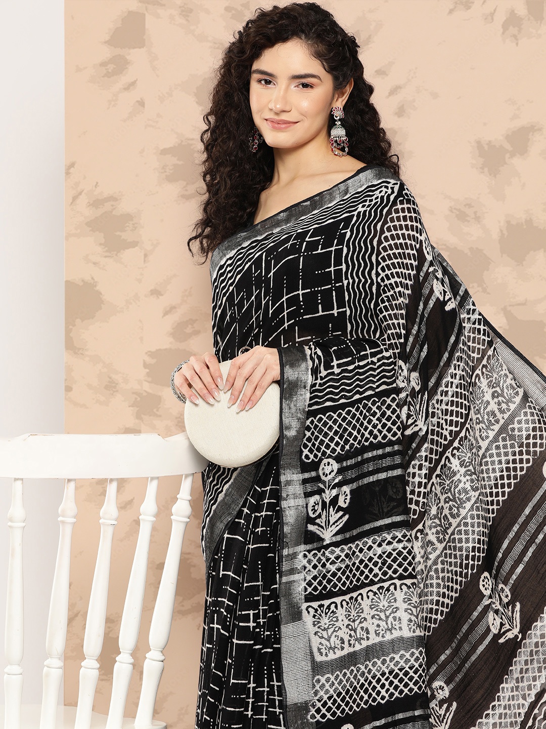 

Yufta Printed Pure Cotton Khadi Saree, Black