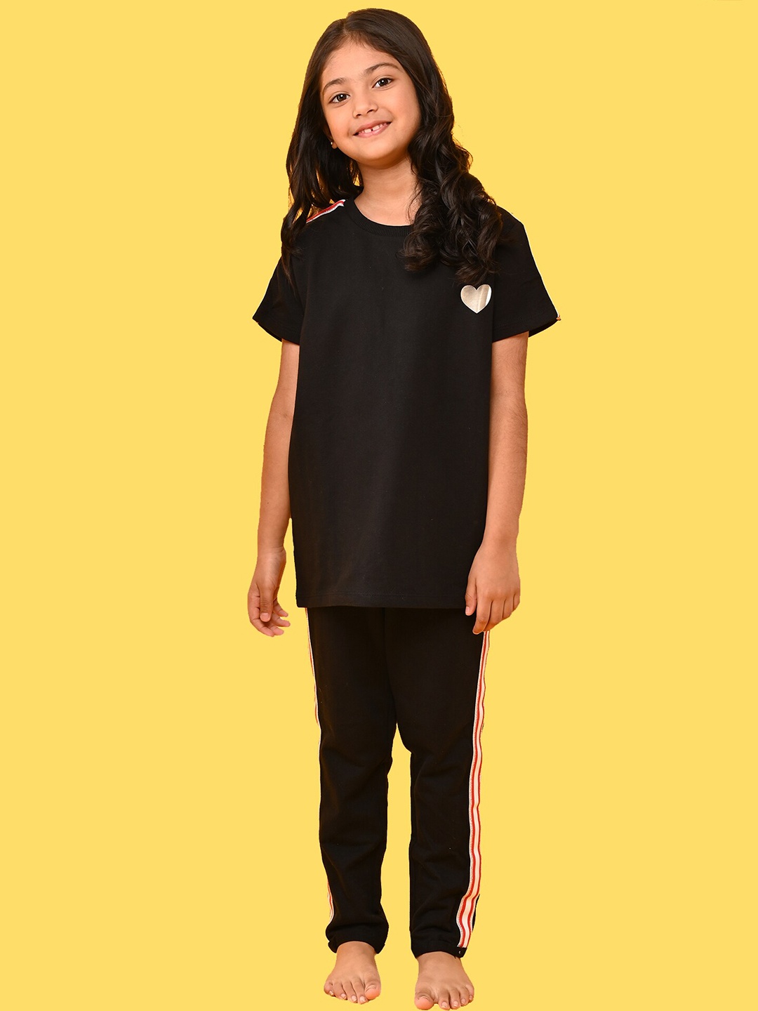 

Anthrilo Girls Pure Cotton Printed T-shirt with Pyjamas Set, Black