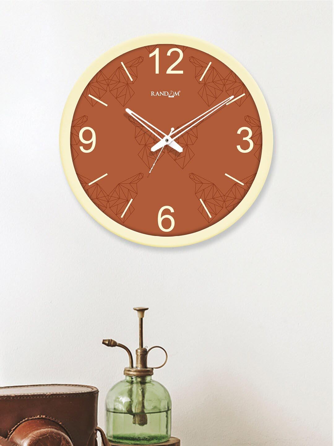

RANDOM Brown & Cream-Coloured Printed Analogue Contemporary Round Wall Clock