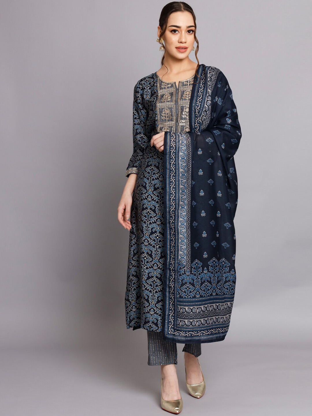 

Silai Bunai Ethnic Motifs Printed Sequinned Kurta with Trousers & Dupatta, Navy blue