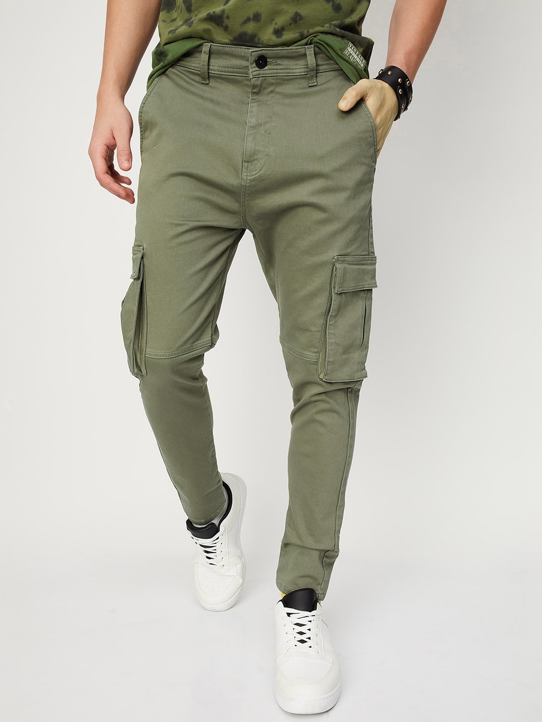 

max Men Mid-Rise Cargos Trousers, Green