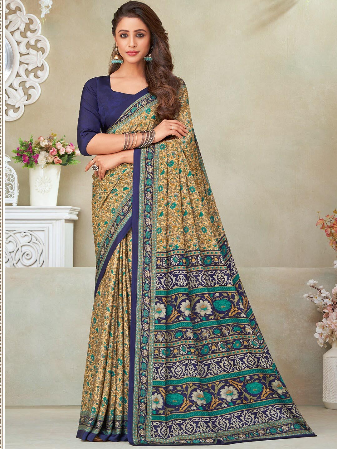 

Kasak Floral Printed Saree, Beige